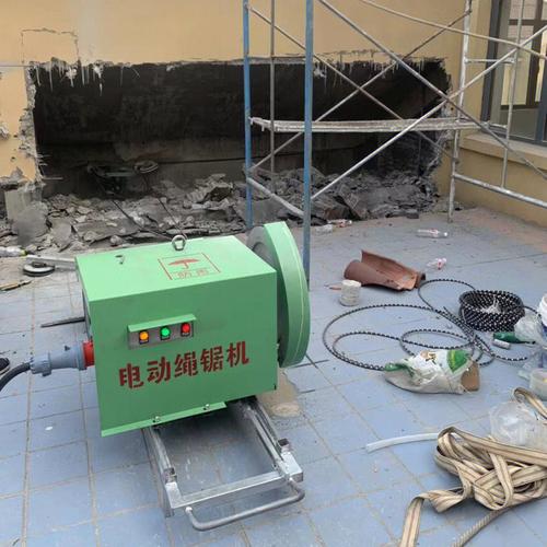 電動繩鋸機(jī) 防撞欄與石材切割領(lǐng)域的利器——金鋼石繩鋸技術(shù)解析
