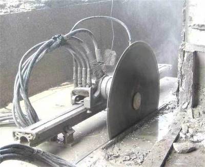 專業(yè)施工團(tuán)隊(duì) 威海房屋切割，砼基礎(chǔ)、大梁、樓板金剛石繩鋸破碎切割